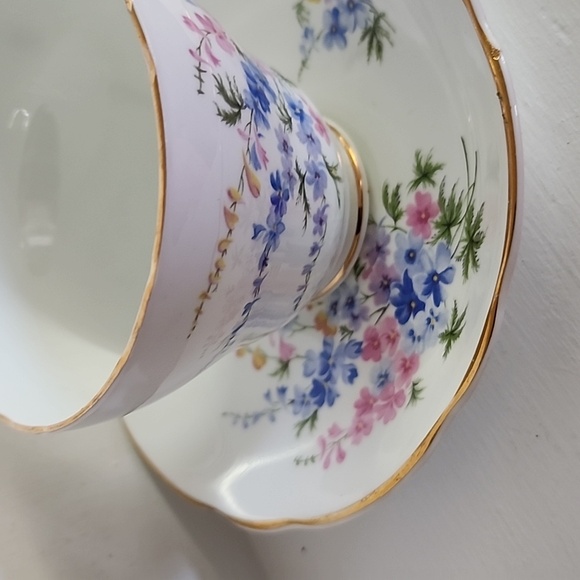 Vintage Regency Tea Cup and Saucer Blue Pink Floral Made in England. - Picture 7 of 8